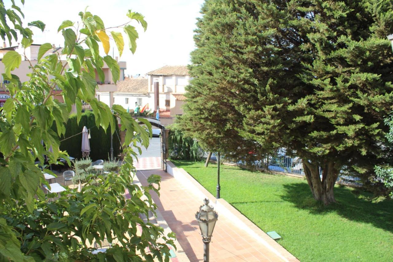 Hotel La Zubia , Granada Exteriör bild